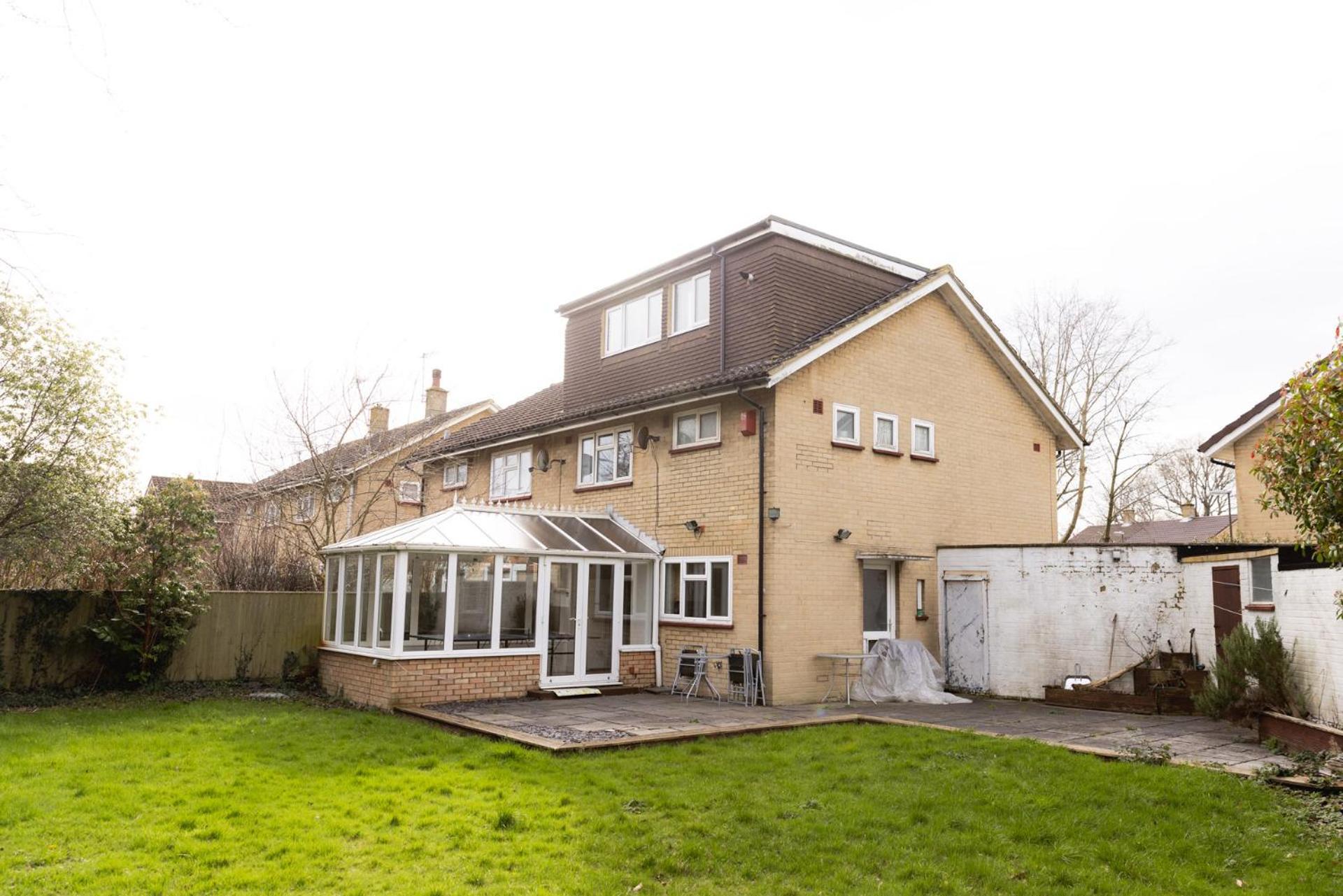 Ping-Pong Paradise Crawley (West Sussex) Exterior foto